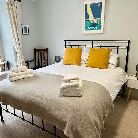 The Old Bakehouse Bed & Breakfast Colyton Exterior foto